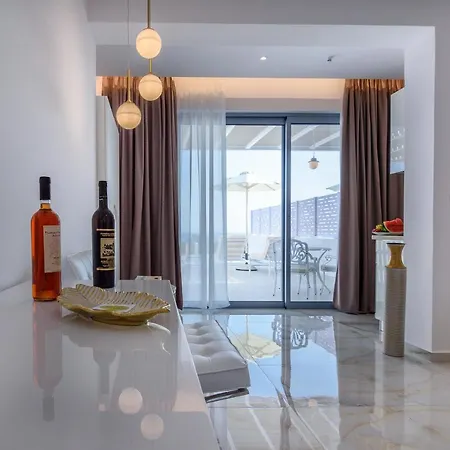 Dionisos Διαμέρισμα