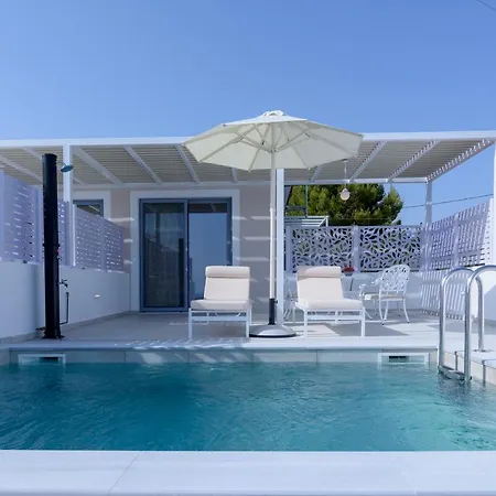 Dionisos Appartement *