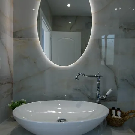 Dionisos ליקסורי