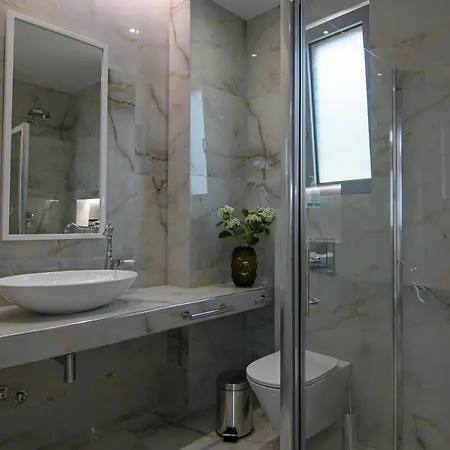 Dionisos * ליקסורי